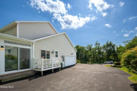 41 Utica Avenue Latham NY 12110