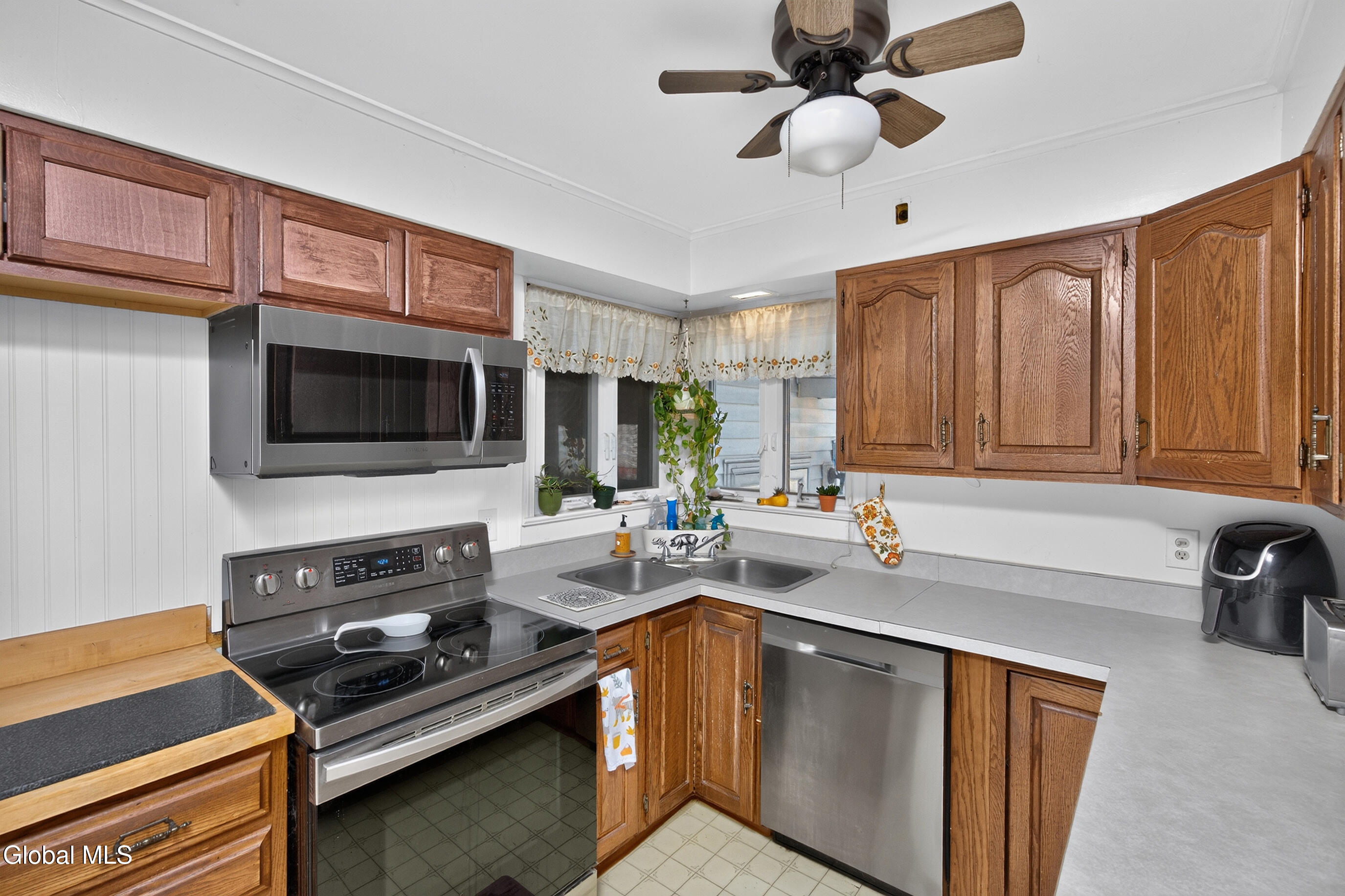 724 Sanders Avenue Glenville NY 12302