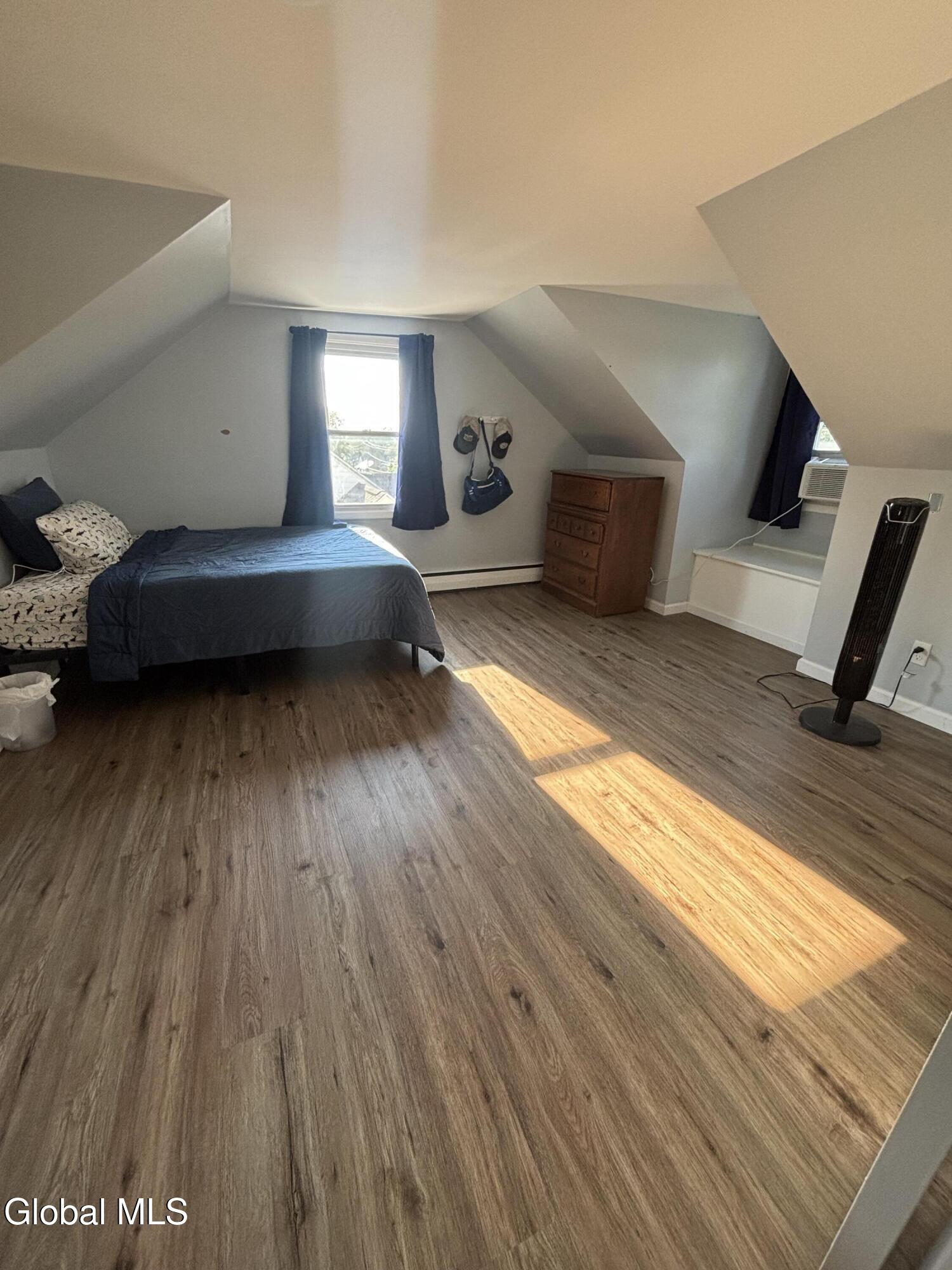 4 Neptune Street Rensselaer NY 12144