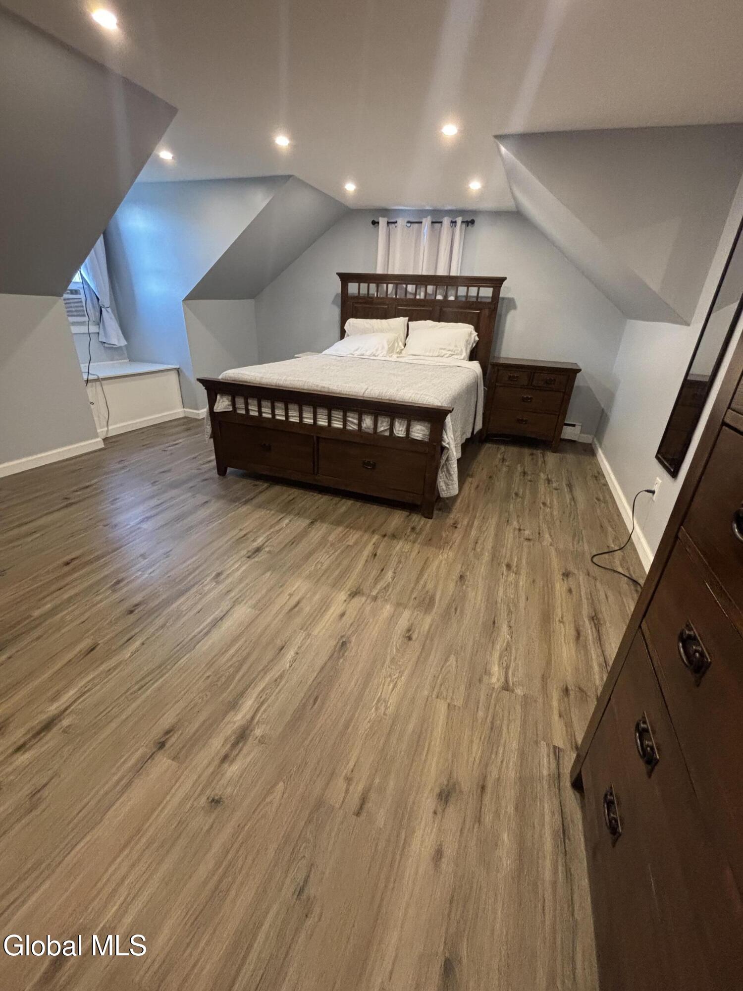 4 Neptune Street Rensselaer NY 12144