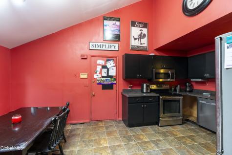 85 Meadow Rue Place Malta NY 12020