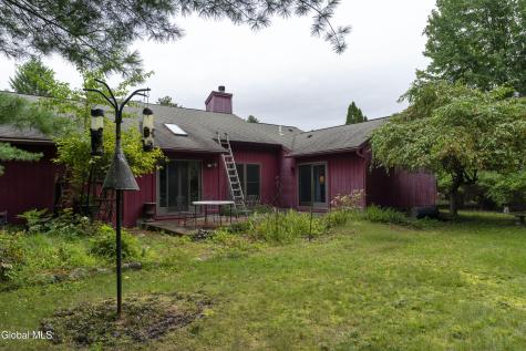 85 Meadow Rue Place Malta NY 12020