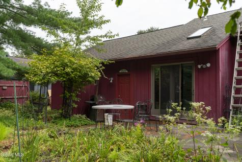 85 Meadow Rue Place Malta NY 12020