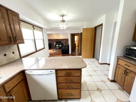 2 Brookside Court Colonie NY 12110