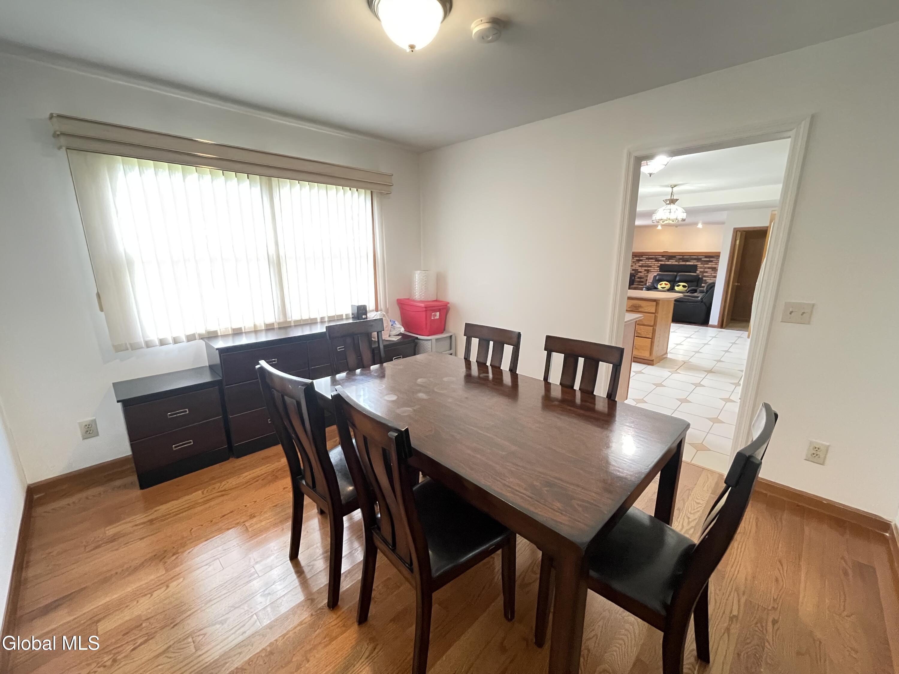 2 Brookside Court Colonie NY 12110