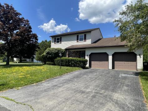 2 Brookside Court Colonie NY 12110