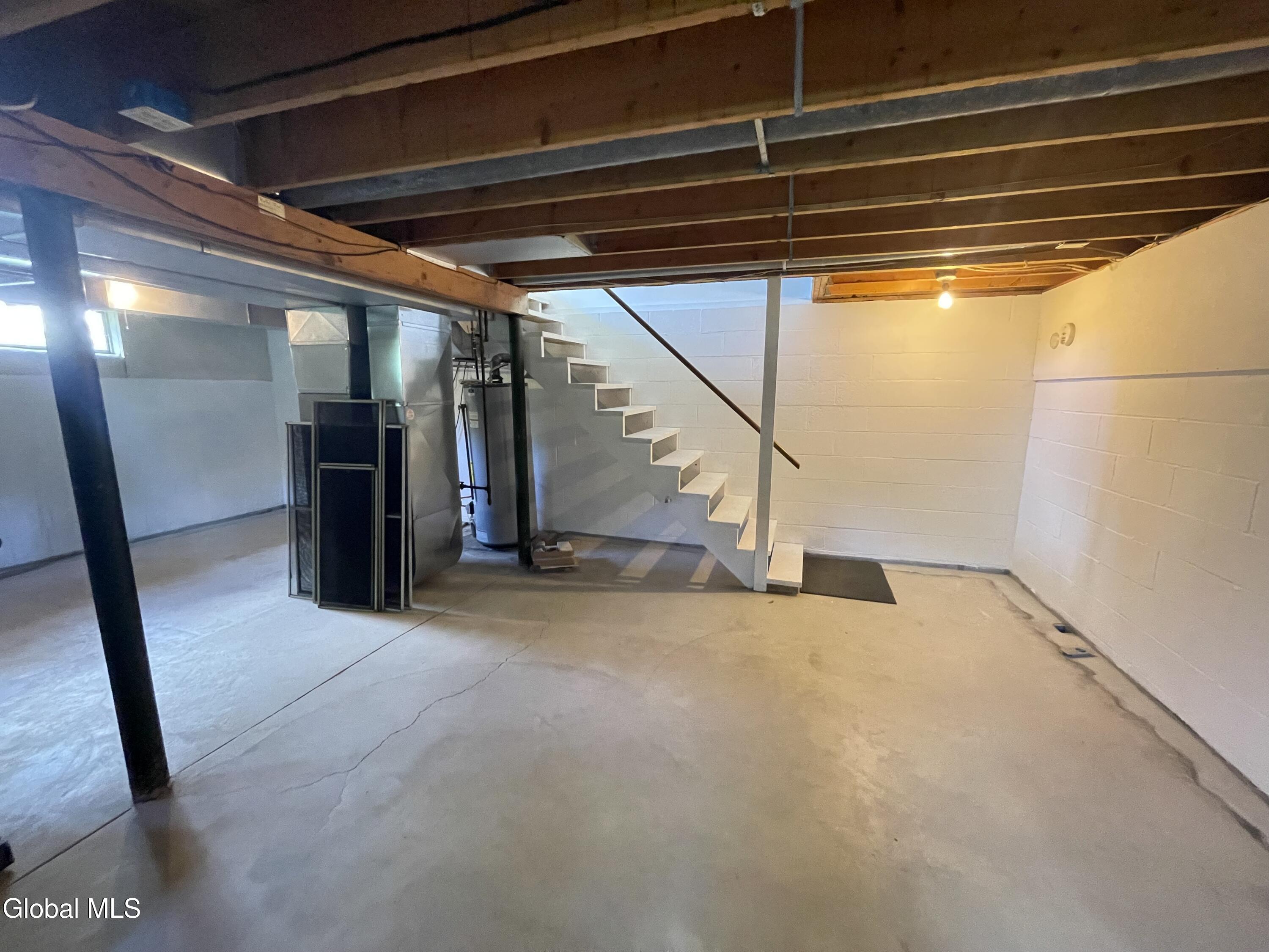 2 Brookside Court Colonie NY 12110