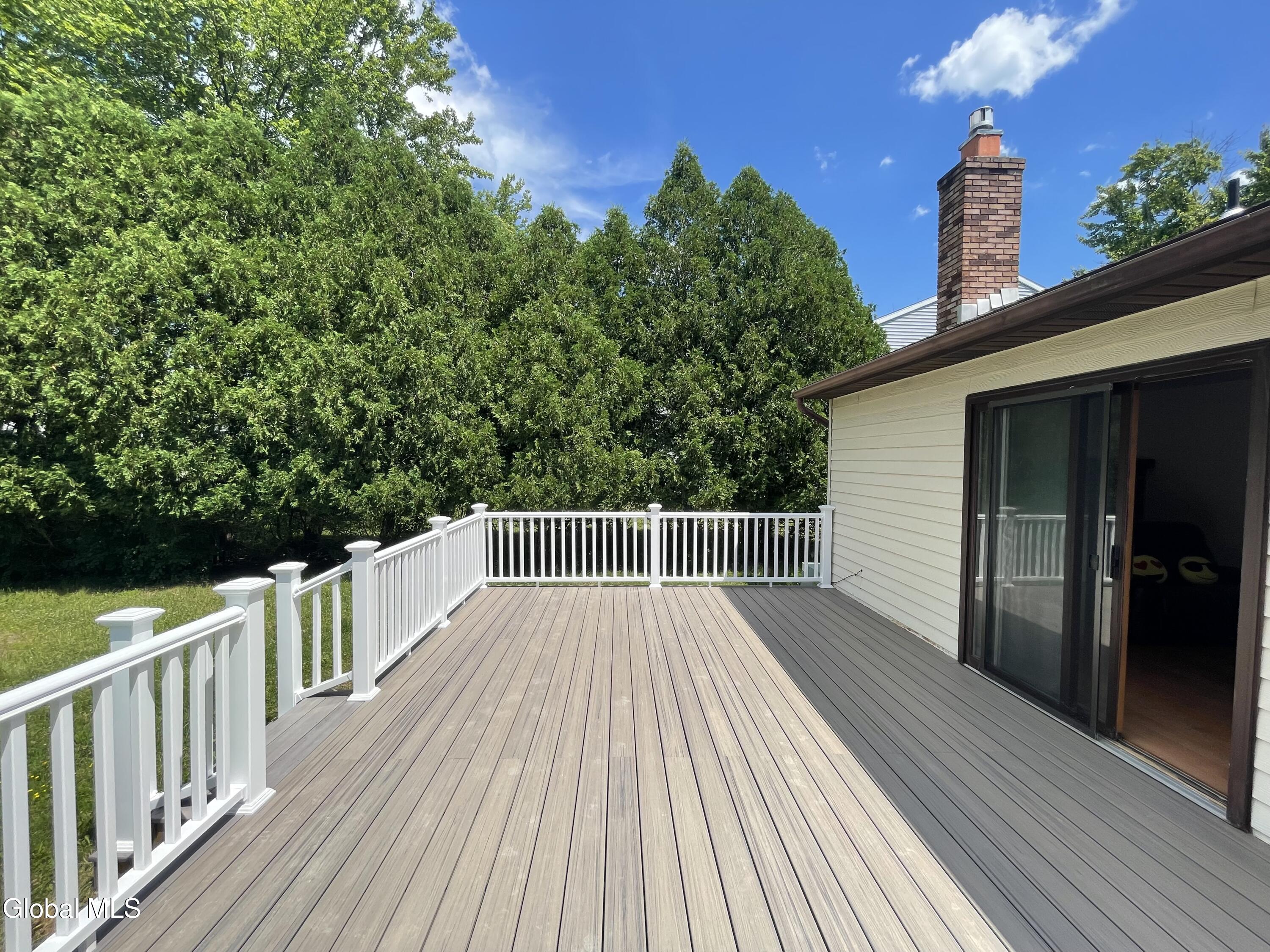 2 Brookside Court Colonie NY 12110