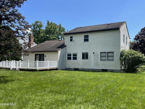 2 Brookside Court Colonie NY 12110