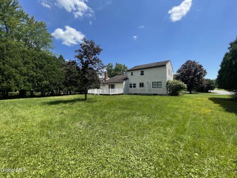 2 Brookside Court Colonie NY 12110