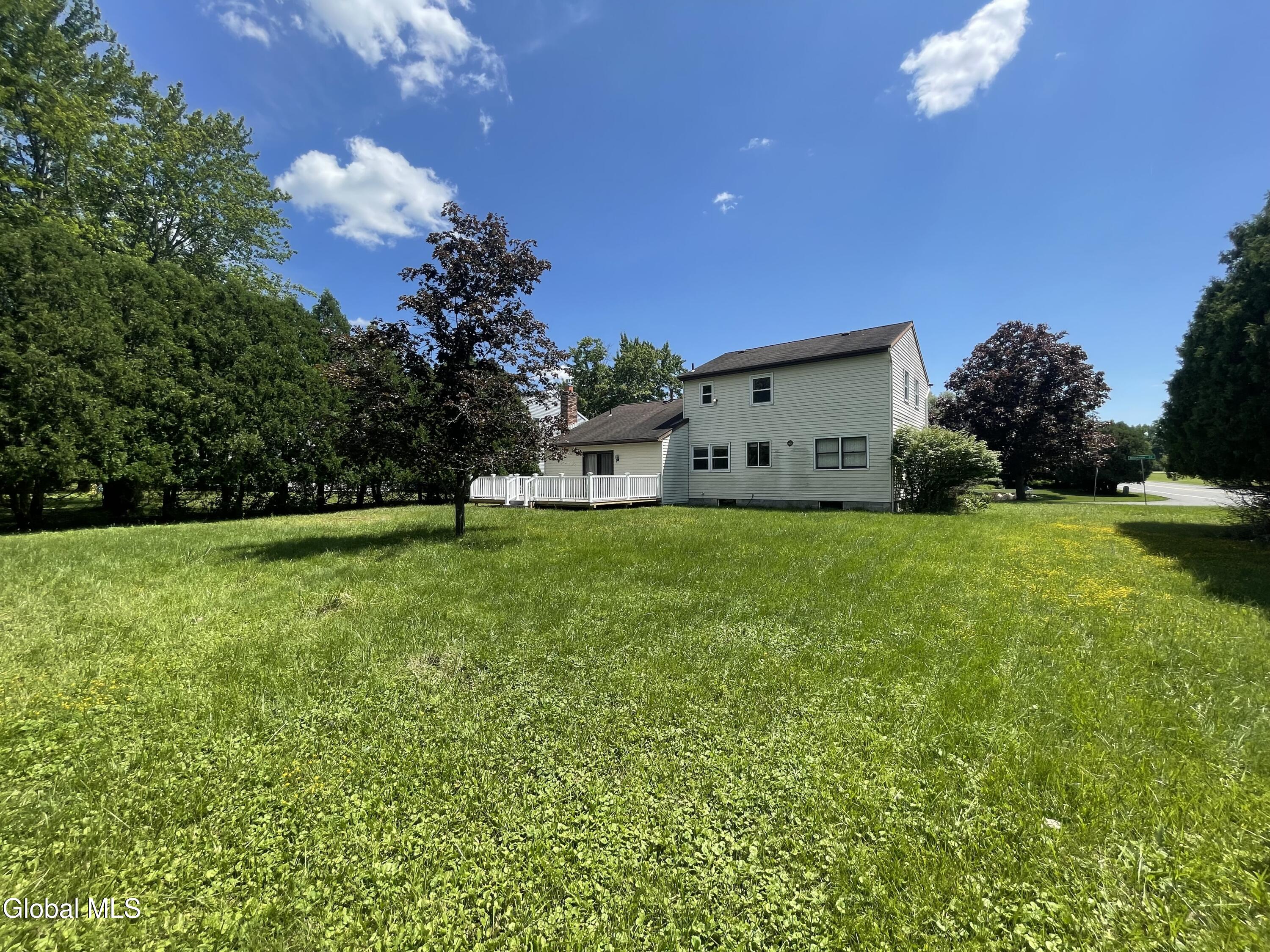 2 Brookside Court Colonie NY 12110