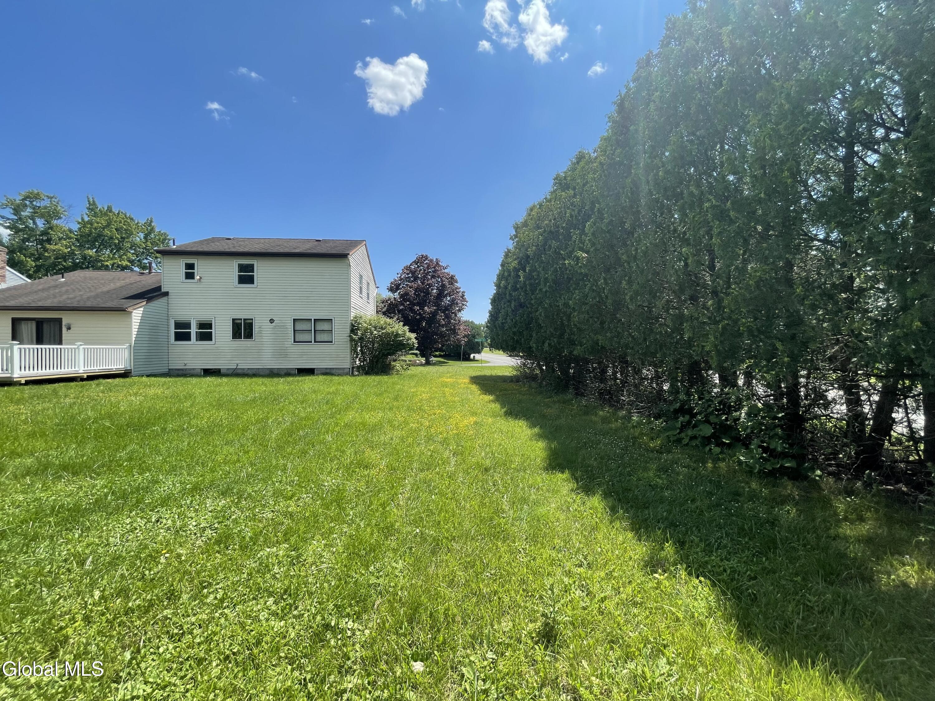 2 Brookside Court Colonie NY 12110
