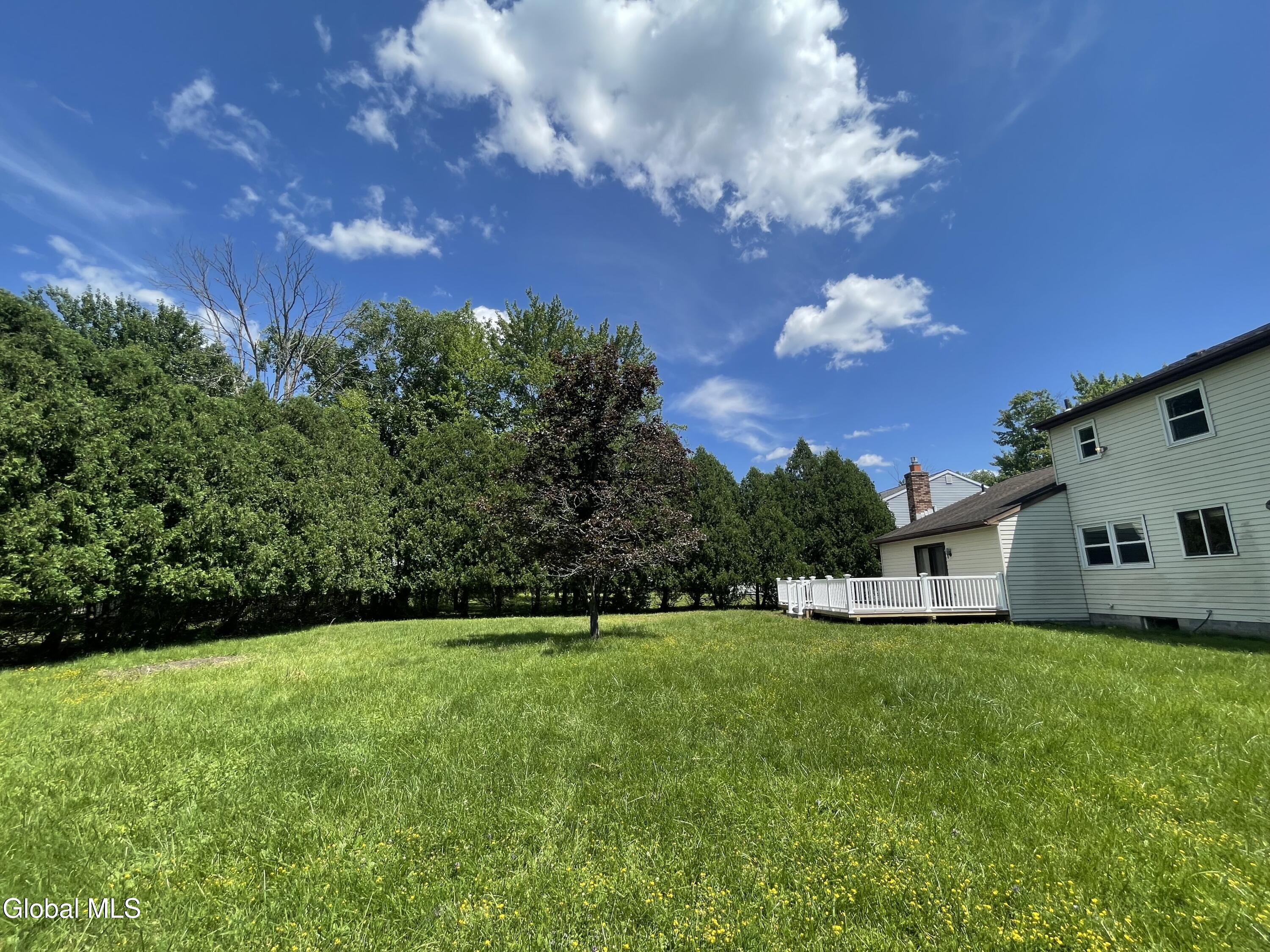 2 Brookside Court Colonie NY 12110