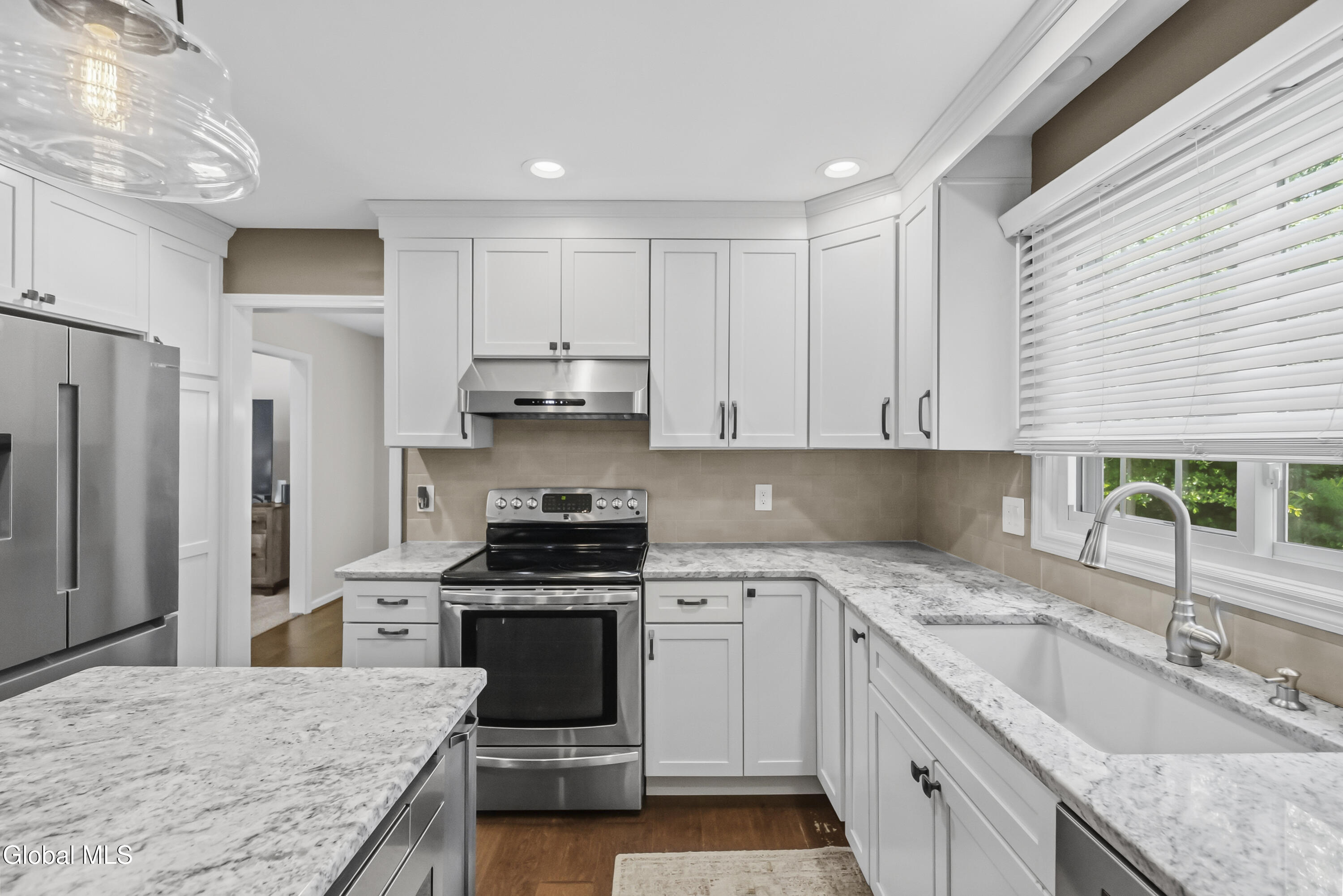 17 Montgomery Way Clifton Park NY 12065