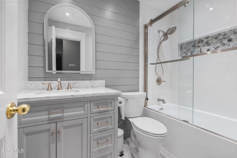 17 Montgomery Way Clifton Park NY 12065