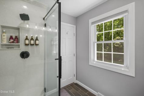 17 Montgomery Way Clifton Park NY 12065