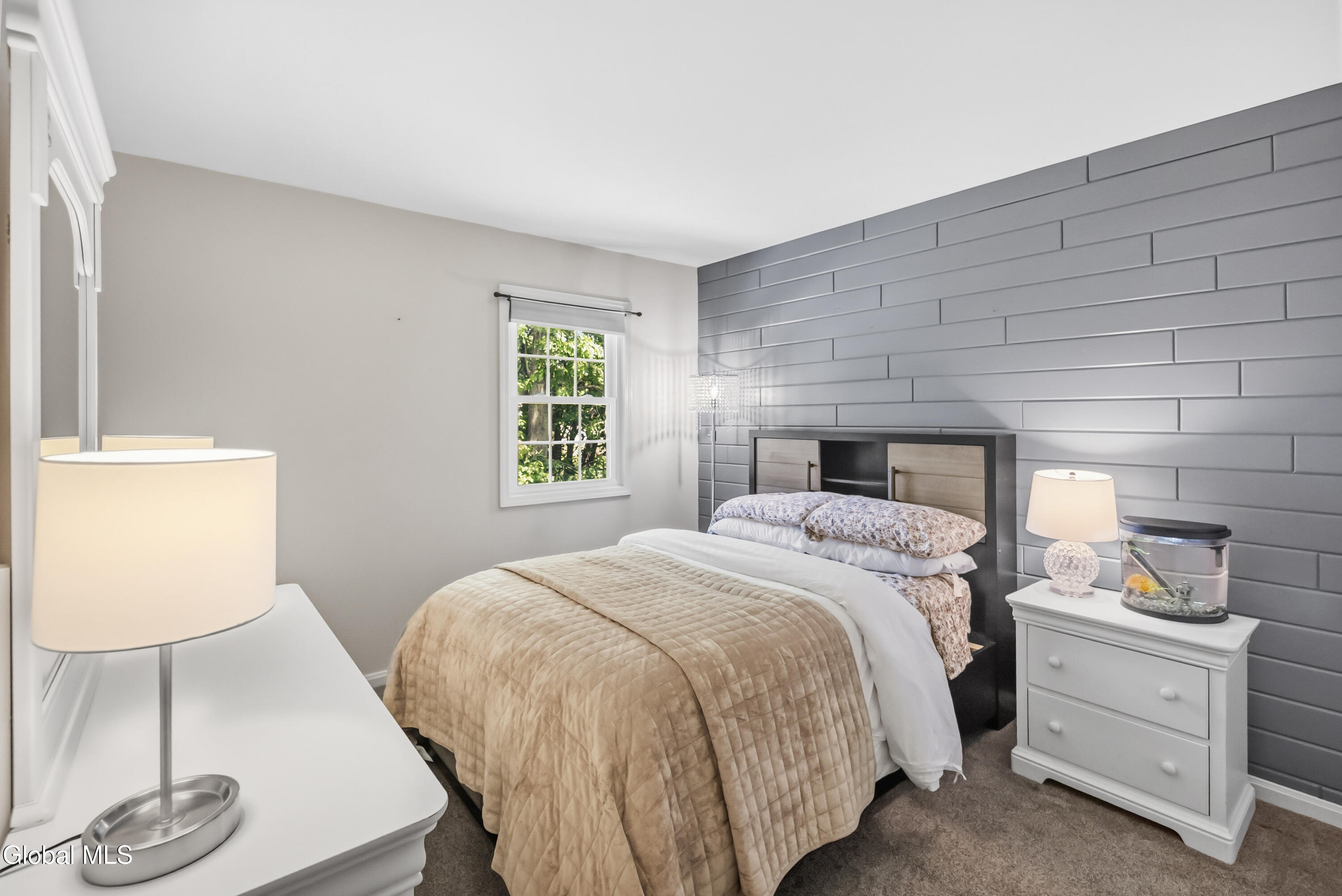 17 Montgomery Way Clifton Park NY 12065