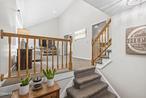 17 Montgomery Way Clifton Park NY 12065