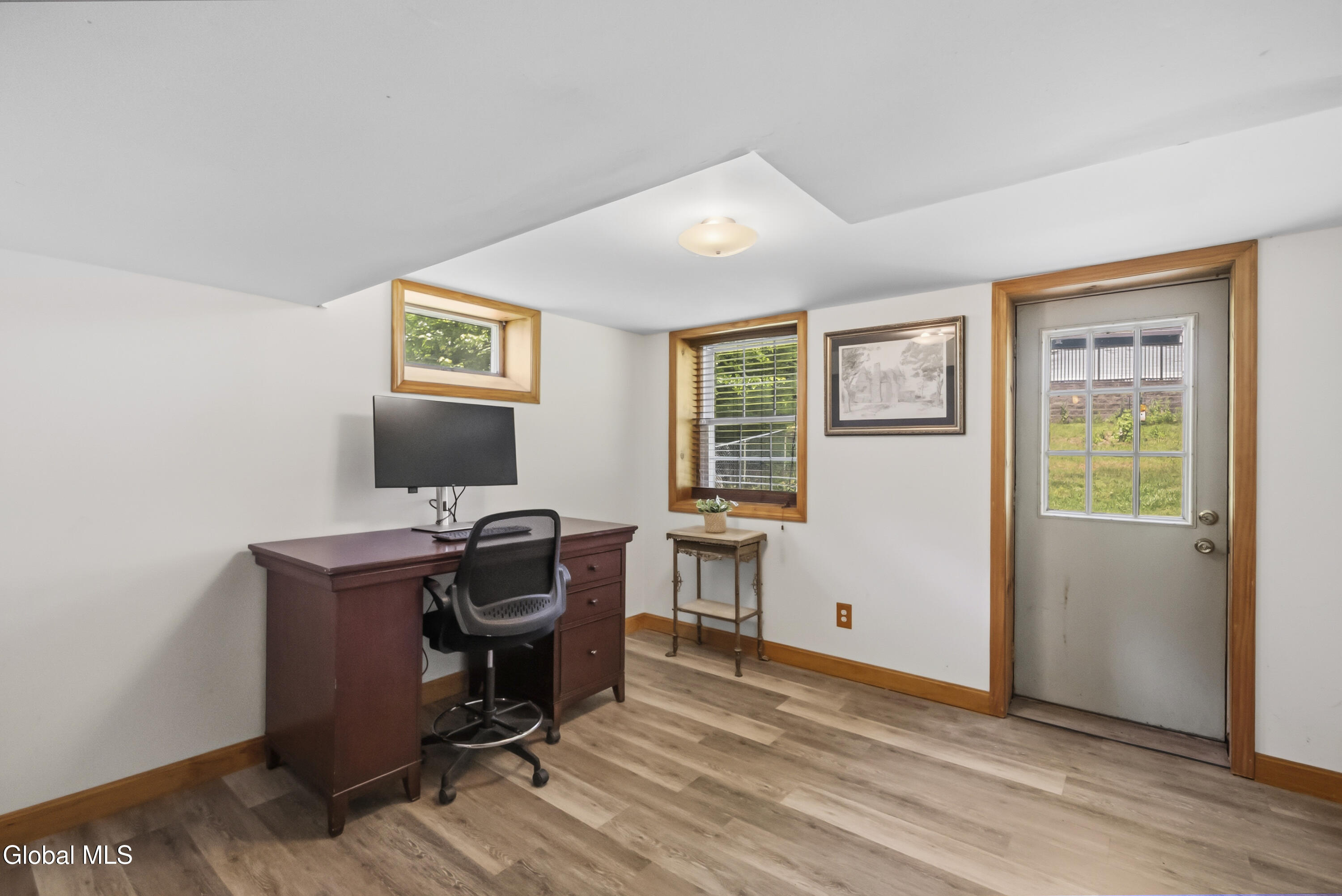 17 Montgomery Way Clifton Park NY 12065