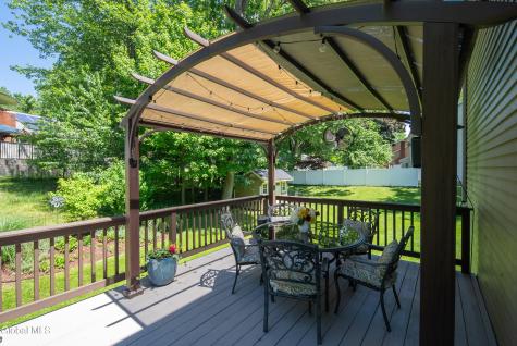 17 Montgomery Way Clifton Park NY 12065