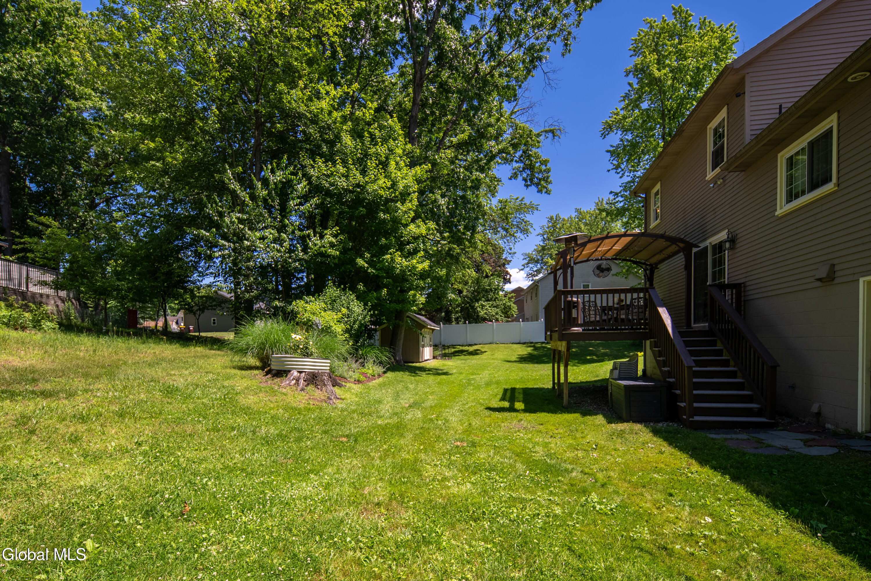 17 Montgomery Way Clifton Park NY 12065