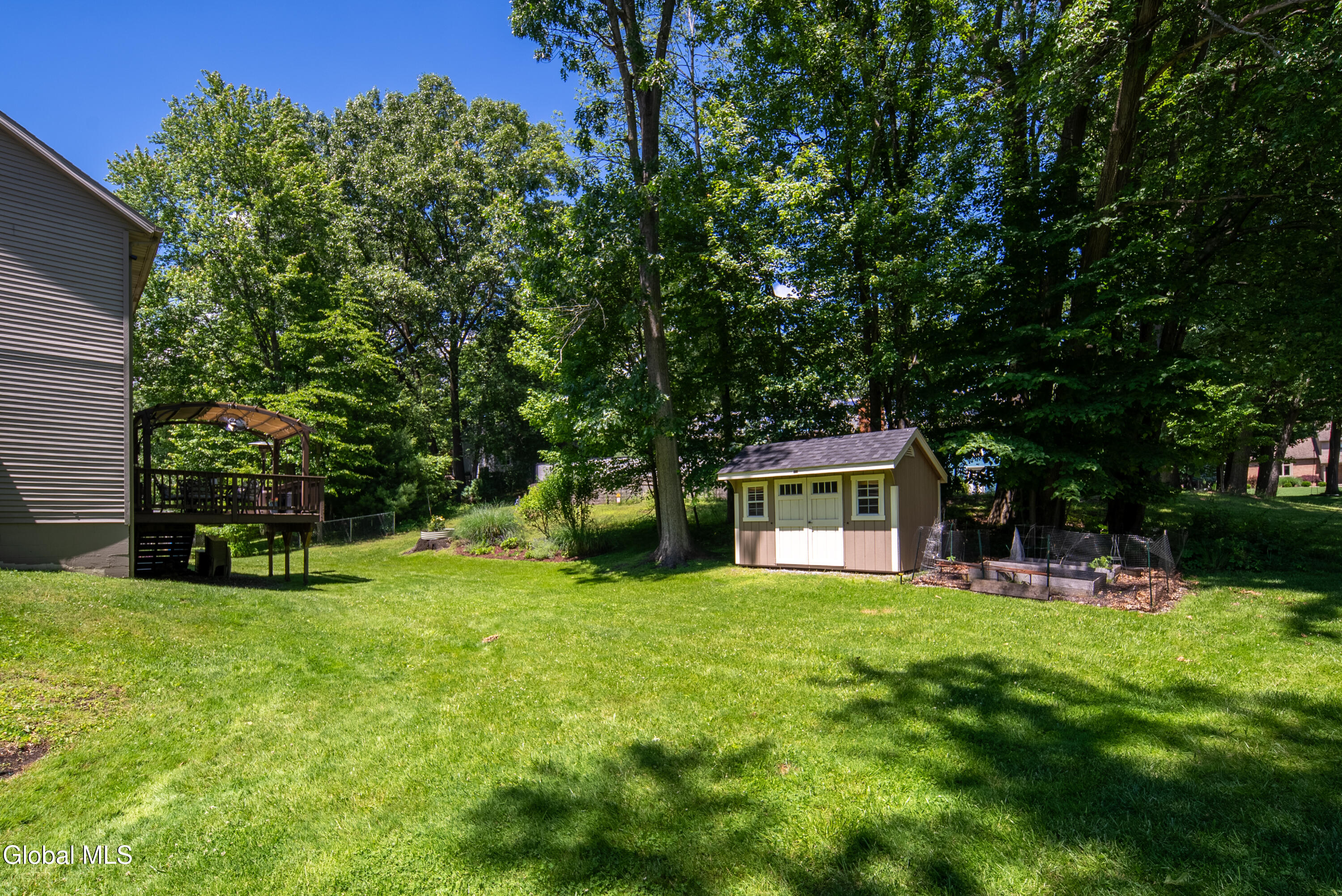 17 Montgomery Way Clifton Park NY 12065
