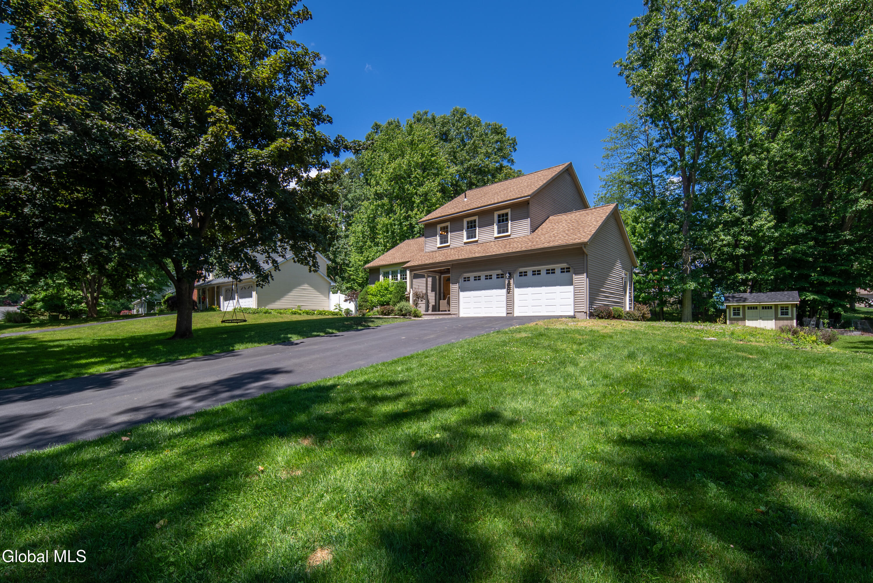 17 Montgomery Way Clifton Park NY 12065