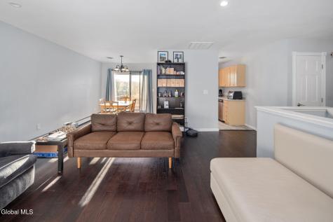 6 Silverberry Place Albany NY 12211