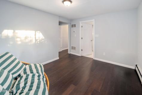 6 Silverberry Place Albany NY 12211