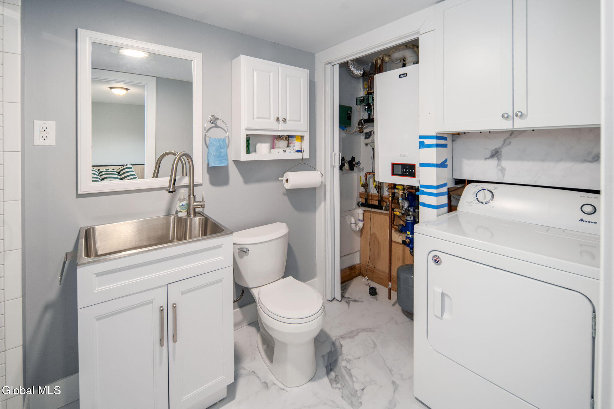 6 Silverberry Place Albany NY 12211