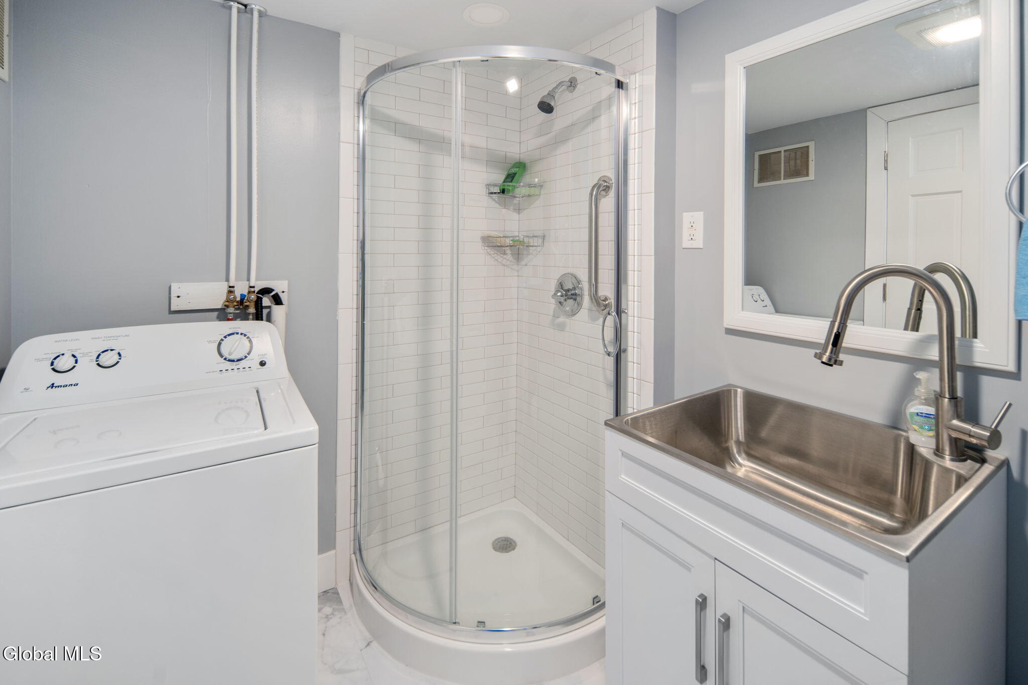 6 Silverberry Place Albany NY 12211