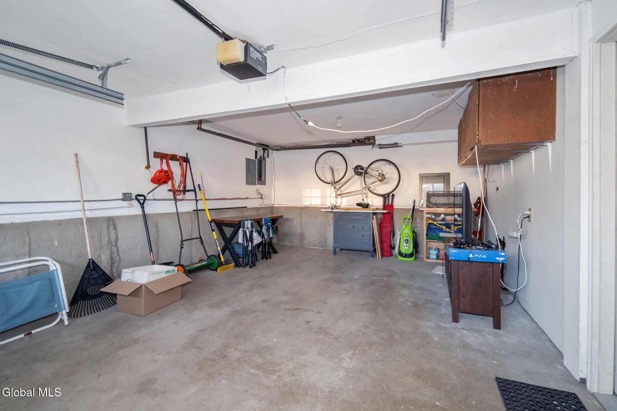 6 Silverberry Place Albany NY 12211