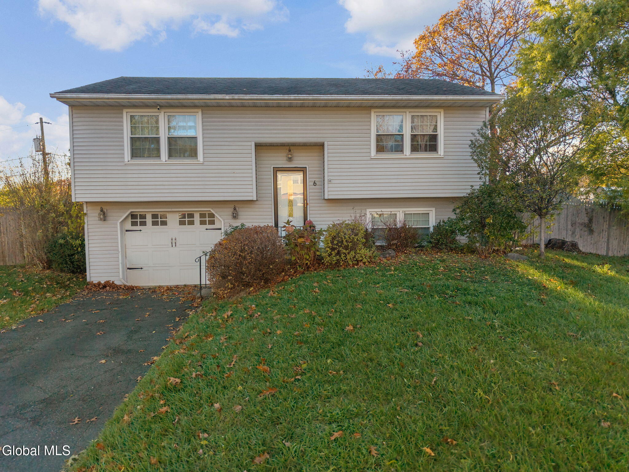 6 Silverberry Place Albany NY 12211