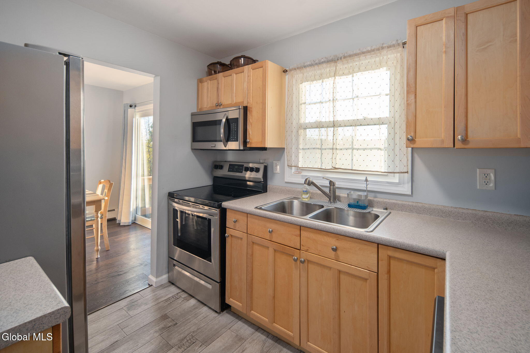 6 Silverberry Place Albany NY 12211