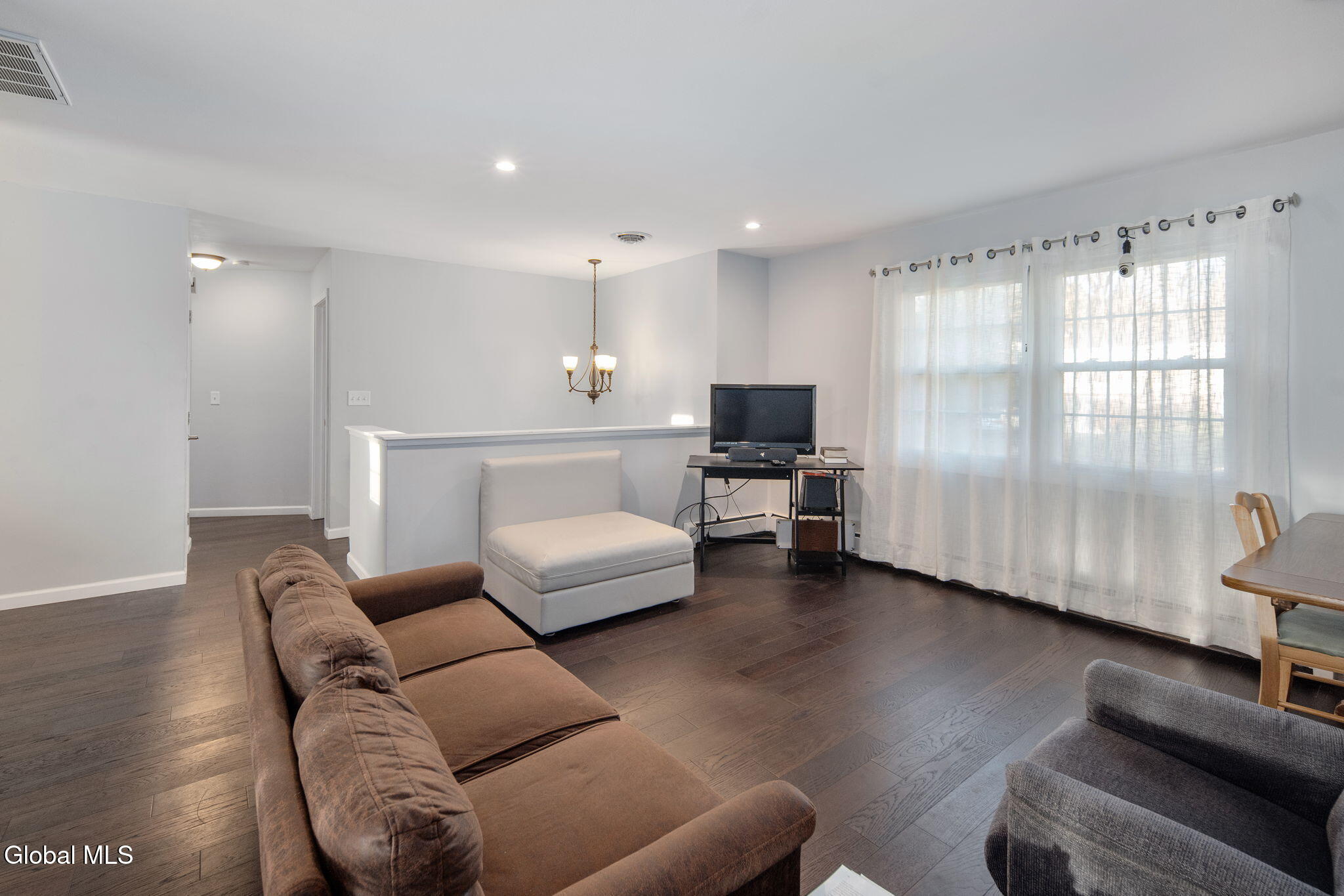 6 Silverberry Place Albany NY 12211