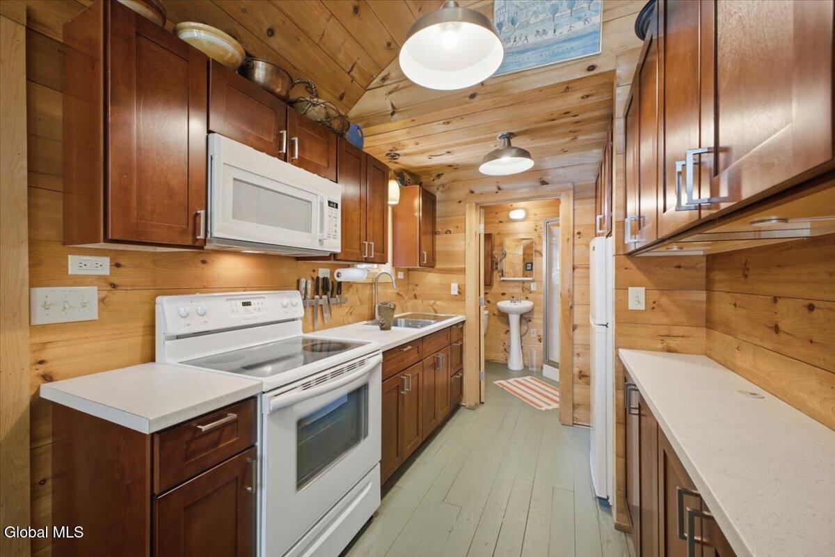 135 Fisher Road Gloversville NY 12078