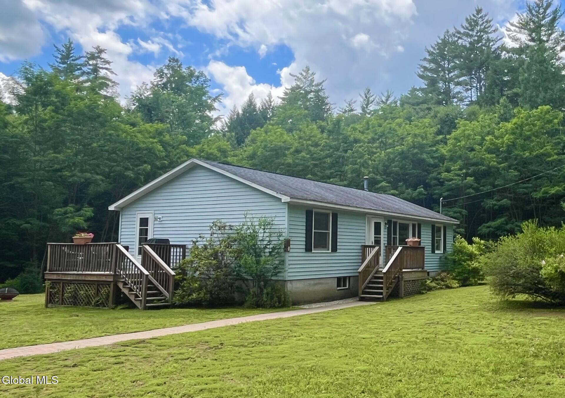 108 Thomas Road Lake Luzerne NY 12846
