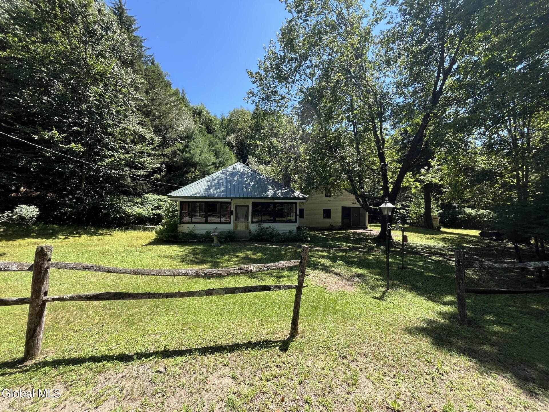 108 Thomas Road Lake Luzerne NY 12846
