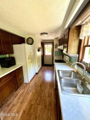 108 Thomas Road Lake Luzerne NY 12846