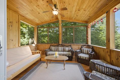190 Kingsley Ln Extension Chestertown NY 12817