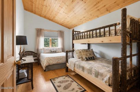 190 Kingsley Ln Extension Chestertown NY 12817