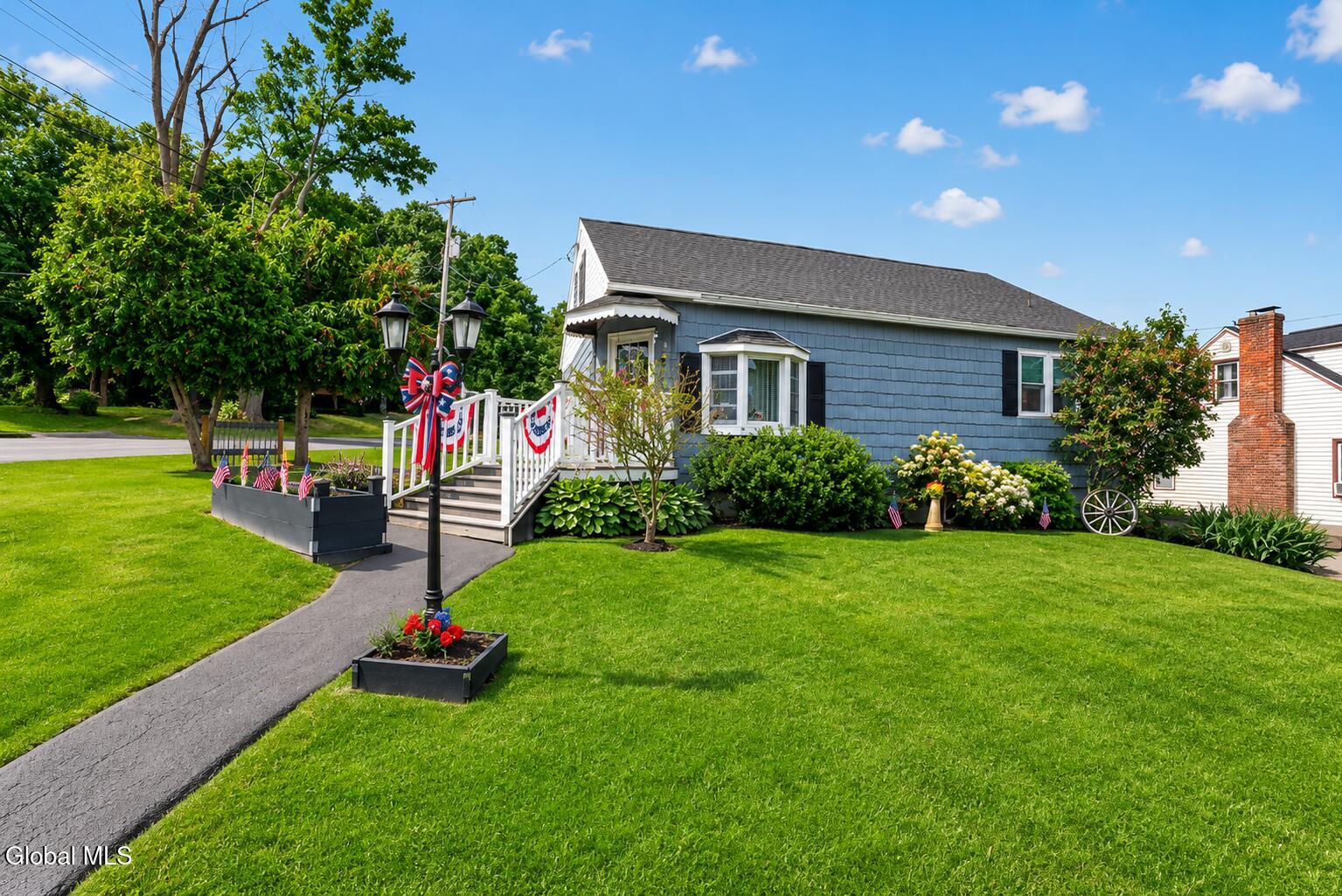 2 Neptune Street Rensselaer NY 12144