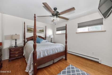 2 Neptune Street Rensselaer NY 12144