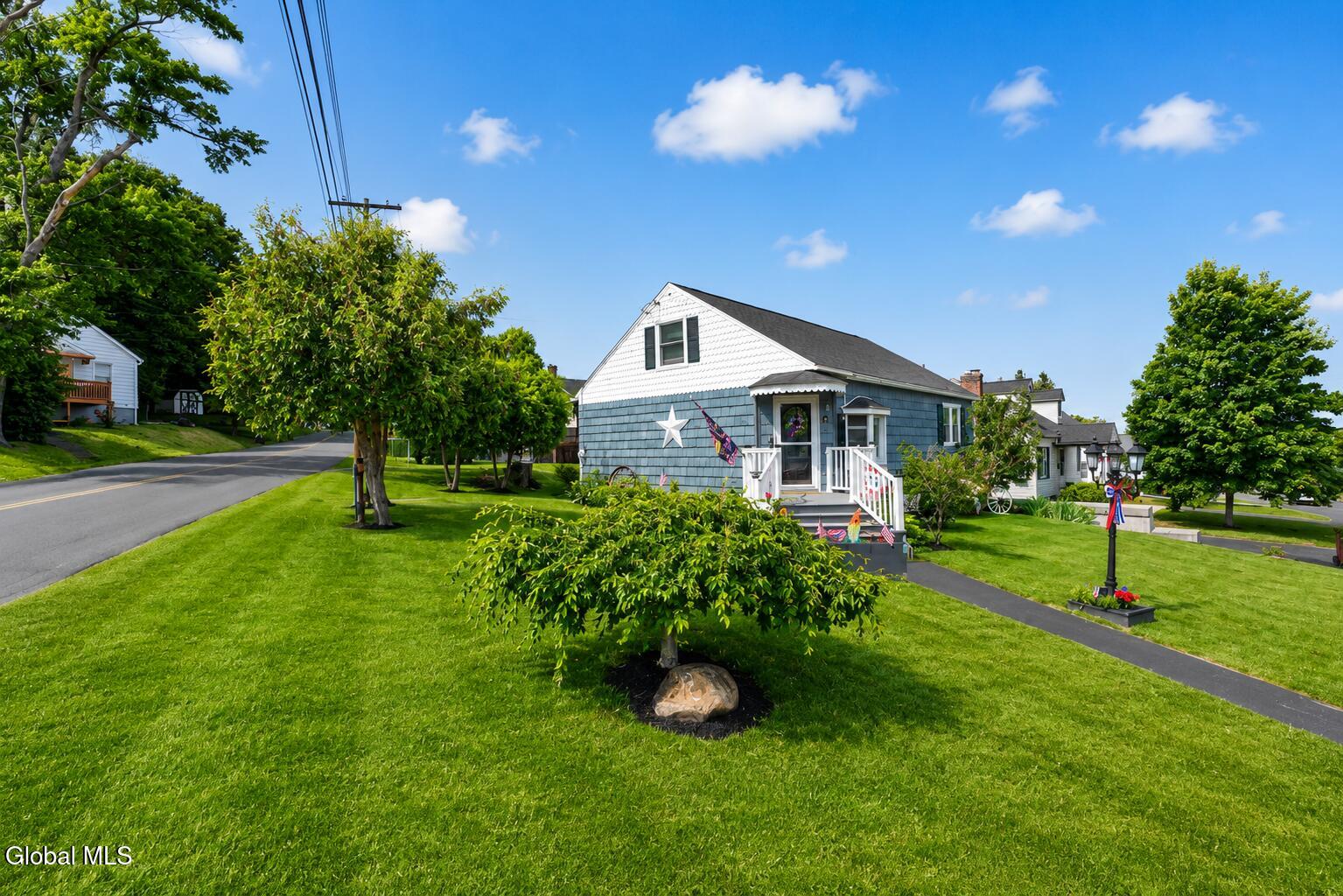 2 Neptune Street Rensselaer NY 12144