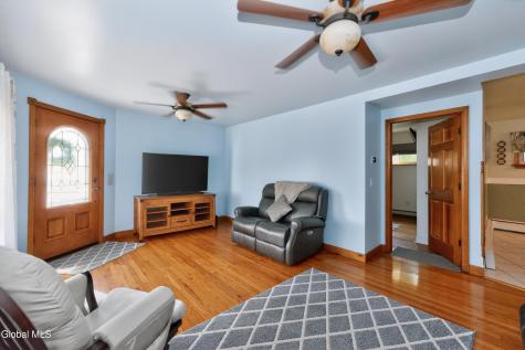 2 Neptune Street Rensselaer NY 12144