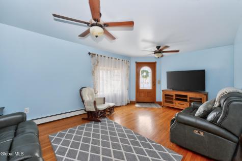 2 Neptune Street Rensselaer NY 12144