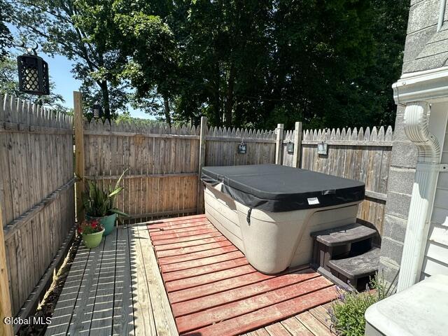 63 Woodlawn Drive Ravena NY 12143