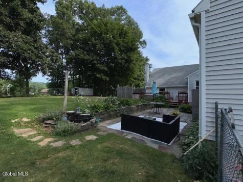 63 Woodlawn Drive Ravena NY 12143
