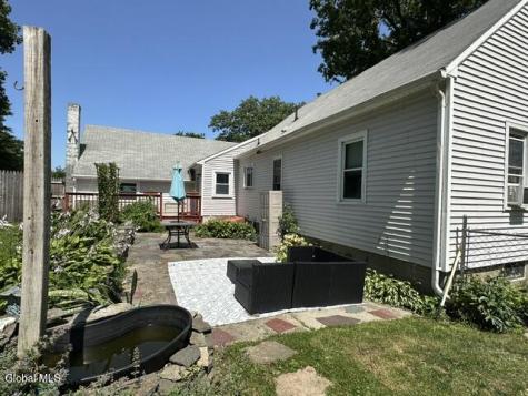 63 Woodlawn Drive Ravena NY 12143