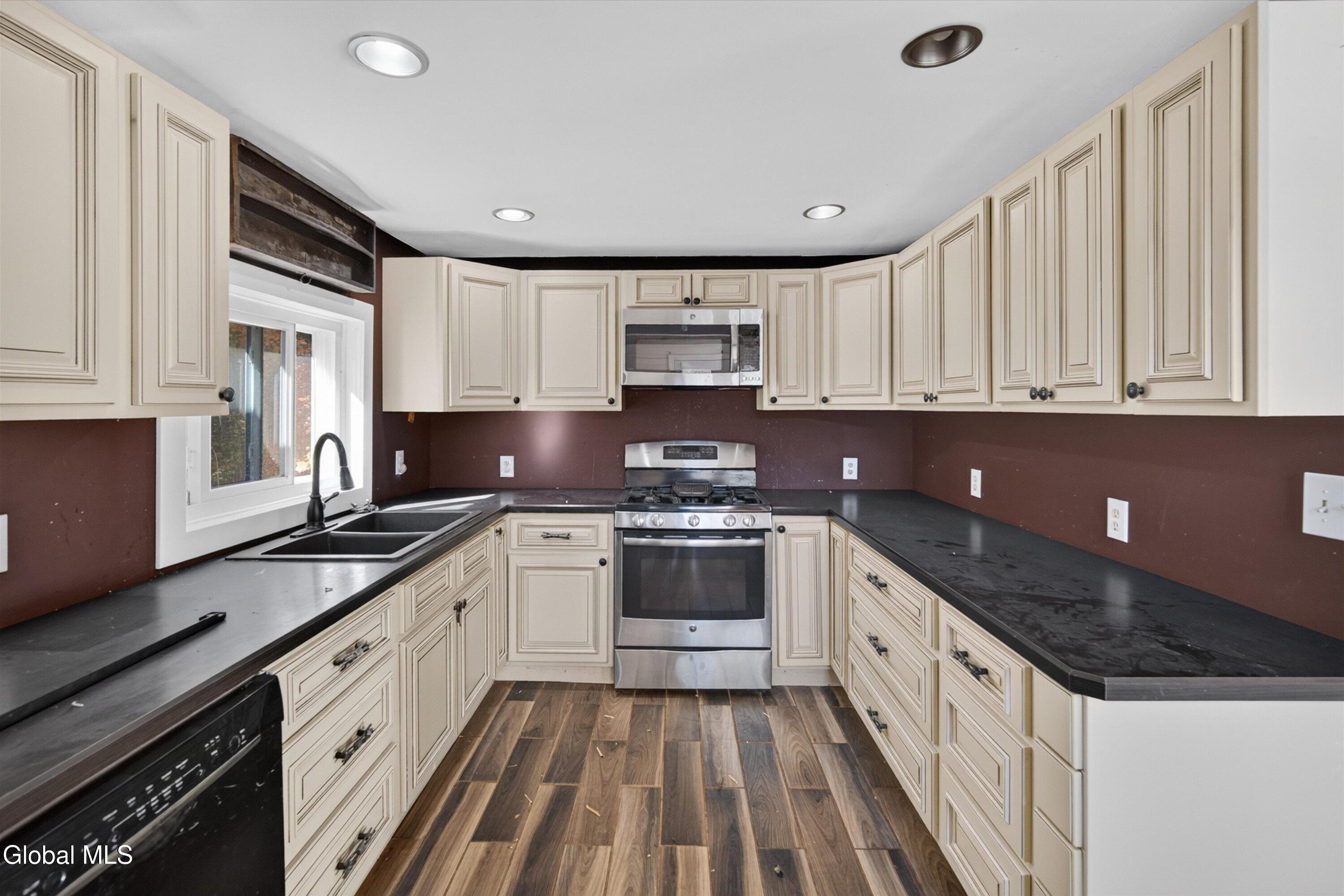 432 Colebrook Road Gansevoort NY 12831